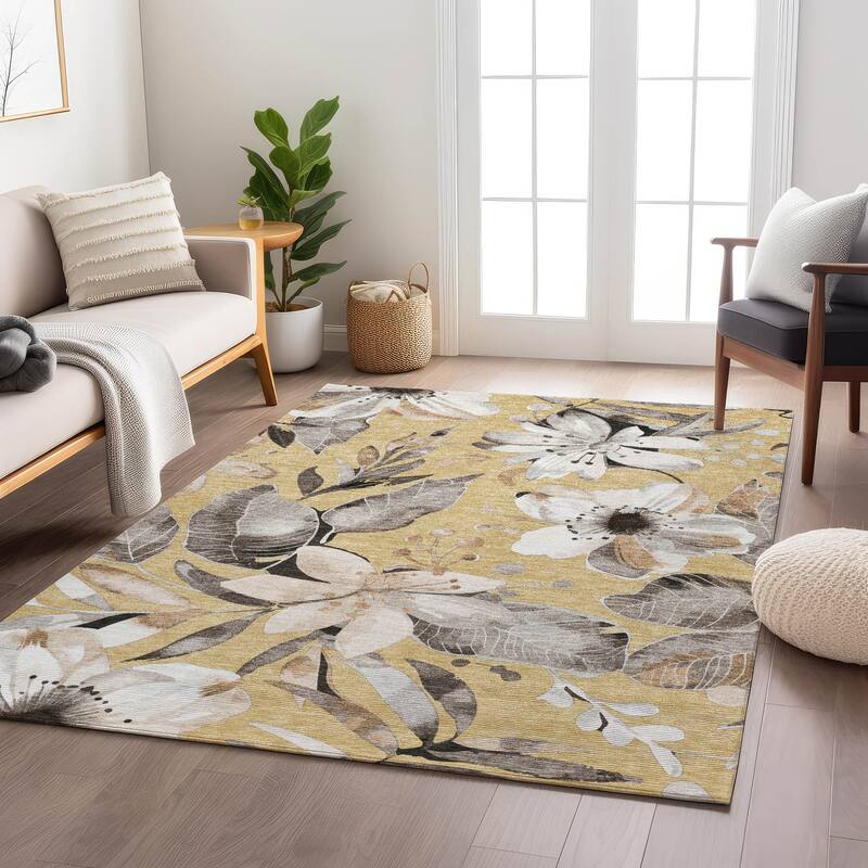 Machine Washable Indoor/ Outdoor Floral Chantille Rug