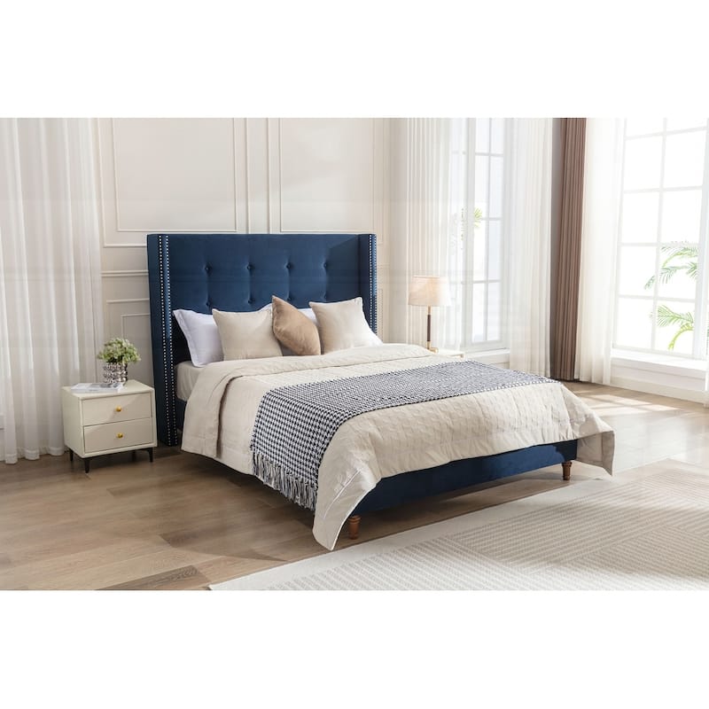 Luxurious Traditional Upholstered King Bed for Dreamy Nights