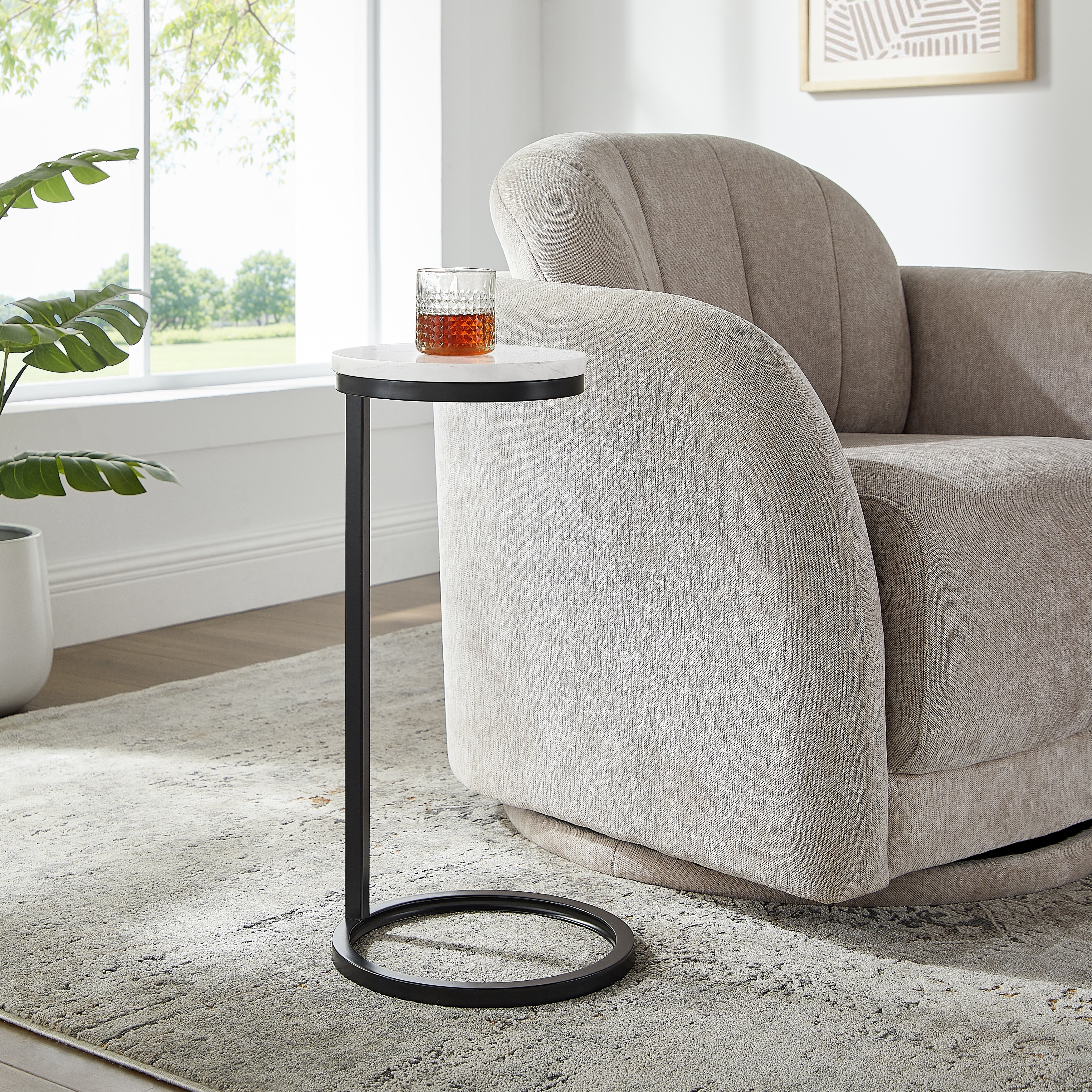 Cerro Round Metal C-Style Accent Table