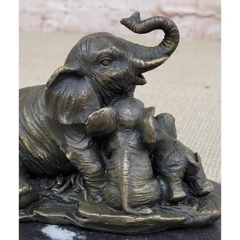 Elephant Mother And Babies Bronze Statue Sculpture Miniature Collectible 5 Inches X 6 Inches