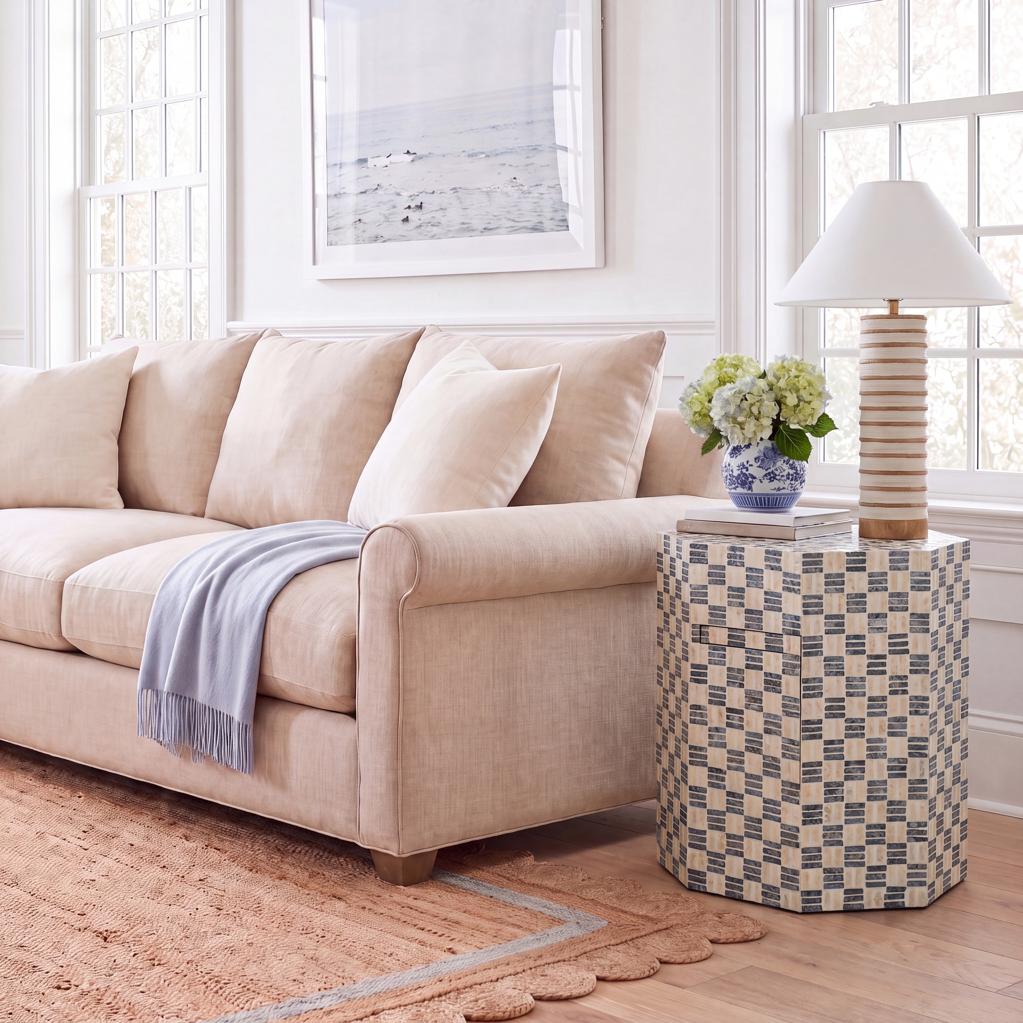 SAFAVIEH Lindar Accent Table (Fully Assembled) - 18"W x 18"D x 20"H