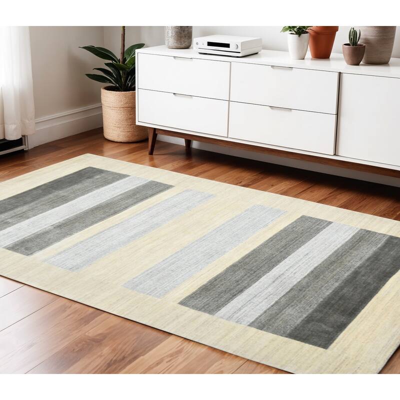 HomeRoots Striped Transitional Rectangle Area Rug - 72.00 in. x 48.00 in.  x 0.80 in.
