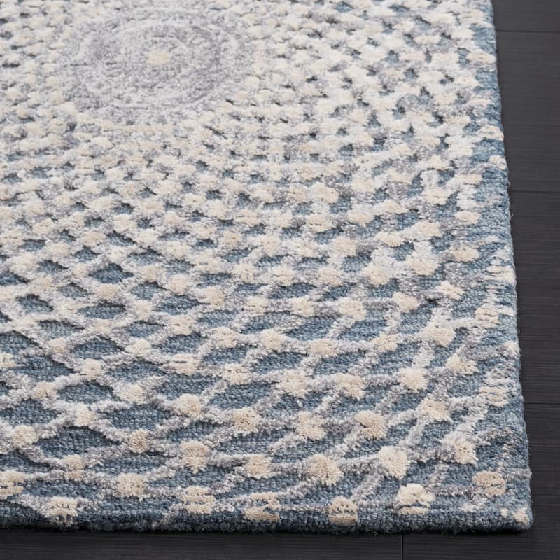 SAFAVIEH Handmade Metro Arisa Modern Wool Rug