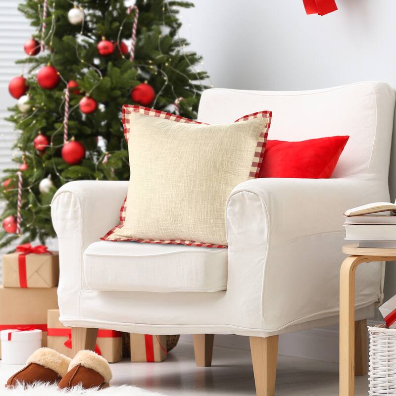 Sevita Buffalo Plaid Bordered Cotton Throw Pillow