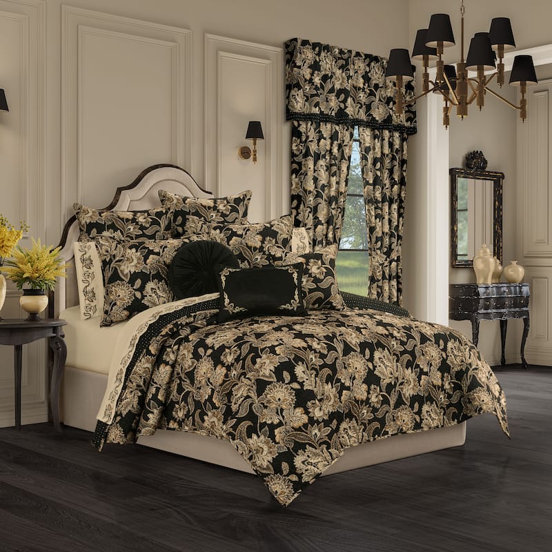 Royal Court Montecito Quilt Set