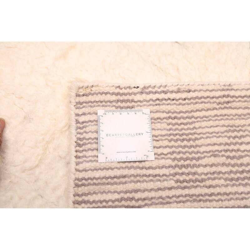 ECARPETGALLERY Hand-knotted Tangier Cream Wool Rug - 4'11 x 8'0