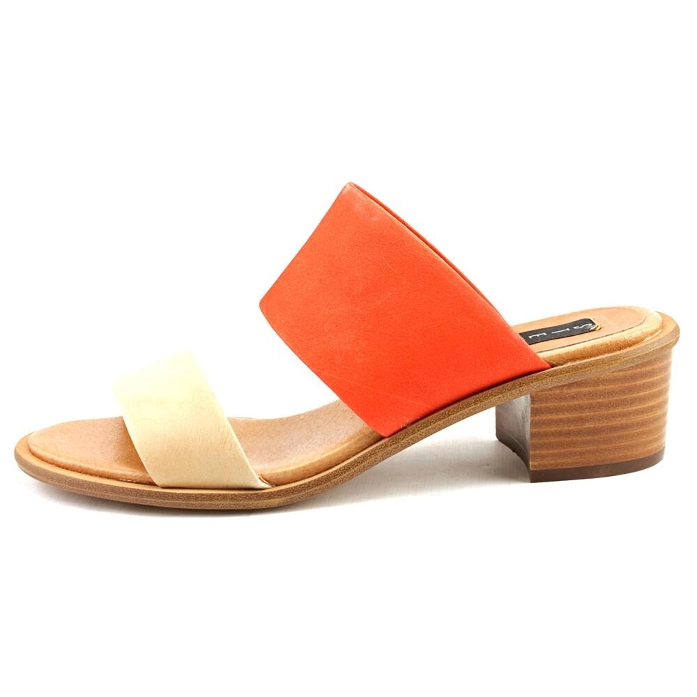 toe poke sandals