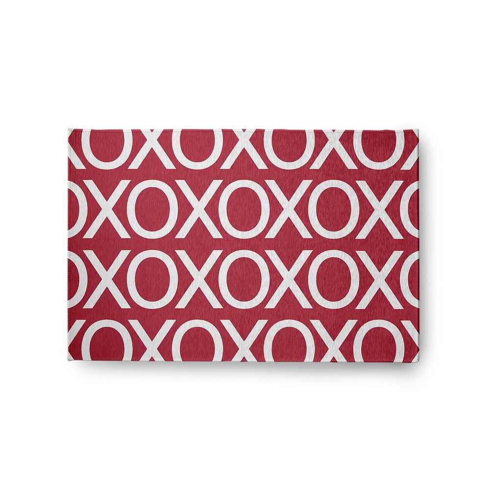 Hugs and Kisses Valentines Chenille Indoor/Outdoor Rug