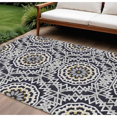 HomeRoots Floral Medallion Transitional Rectangle Outdoor Rug