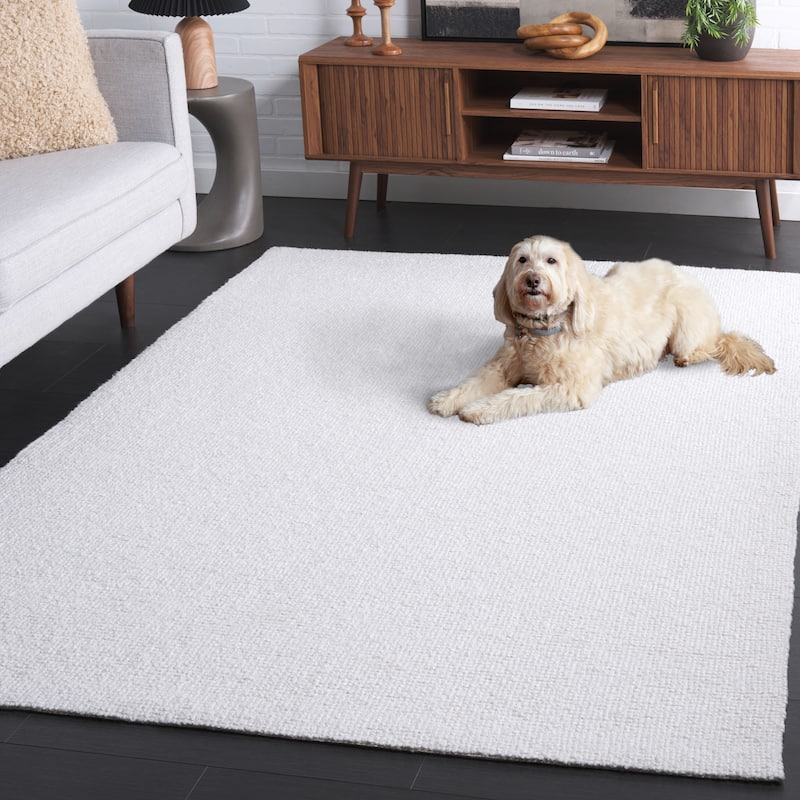 SAFAVIEH Handmade Carmine Virginica Modern & Contemporary Rug