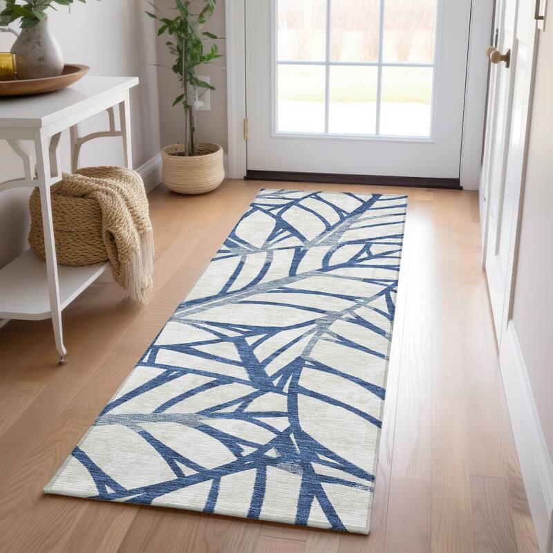 Machine Washable Indoor/ Outdoor Chantille Modern Palms Rug
