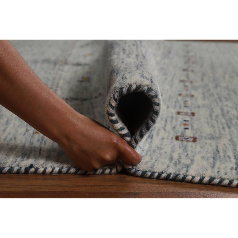 Hand Knotted Oriental 100% Wool Carpet Tribal Animal Pictorial Beige & Ivories Gabbeh Area Rug - 7' 10'' X 5' 5''