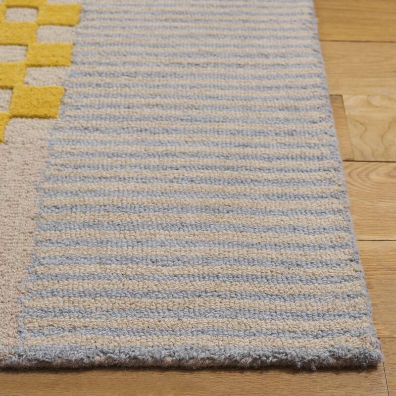 SAFAVIEH Handmade Genre Kiek Checkered Wool Rug