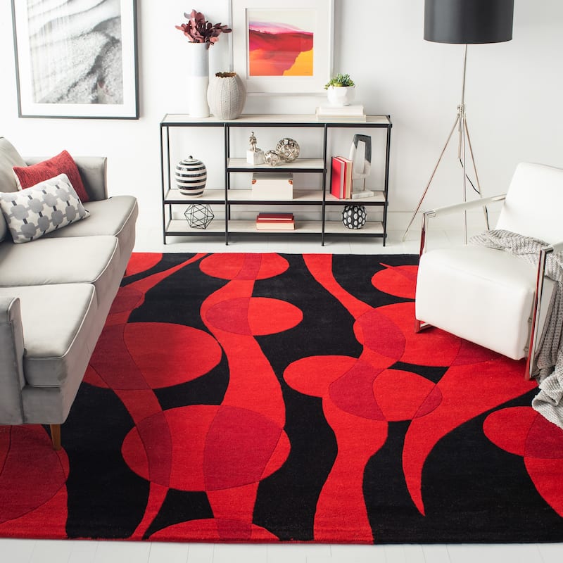 SAFAVIEH Handmade Soho Tawny Floral N.Z. Wool Rug - 5' x 8' - Black/Red