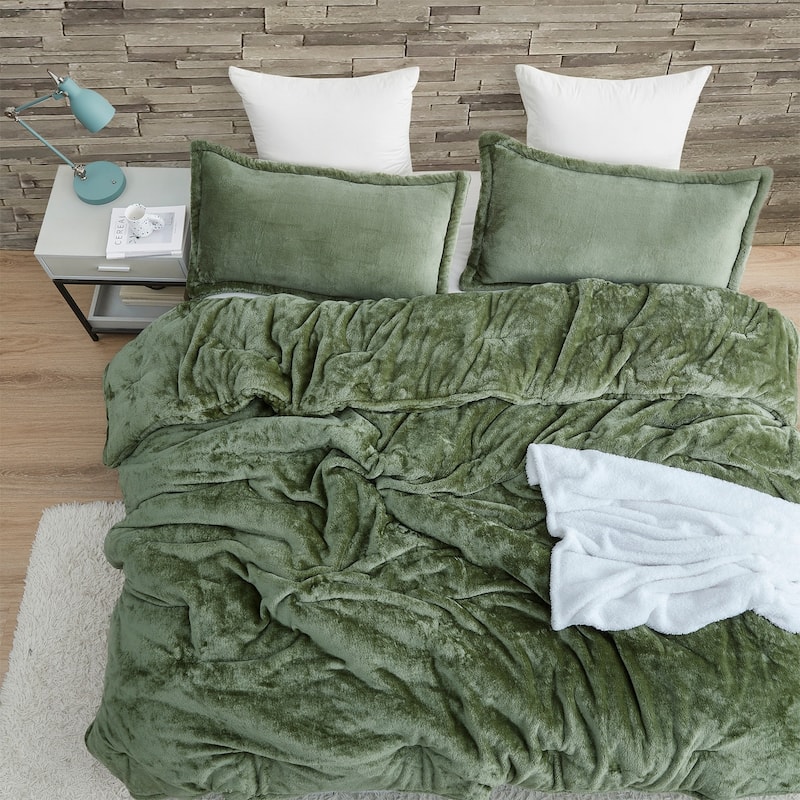 Softer than Soft® - Coma Inducer® Oversized Comforter Set - Double Plush Montana Green