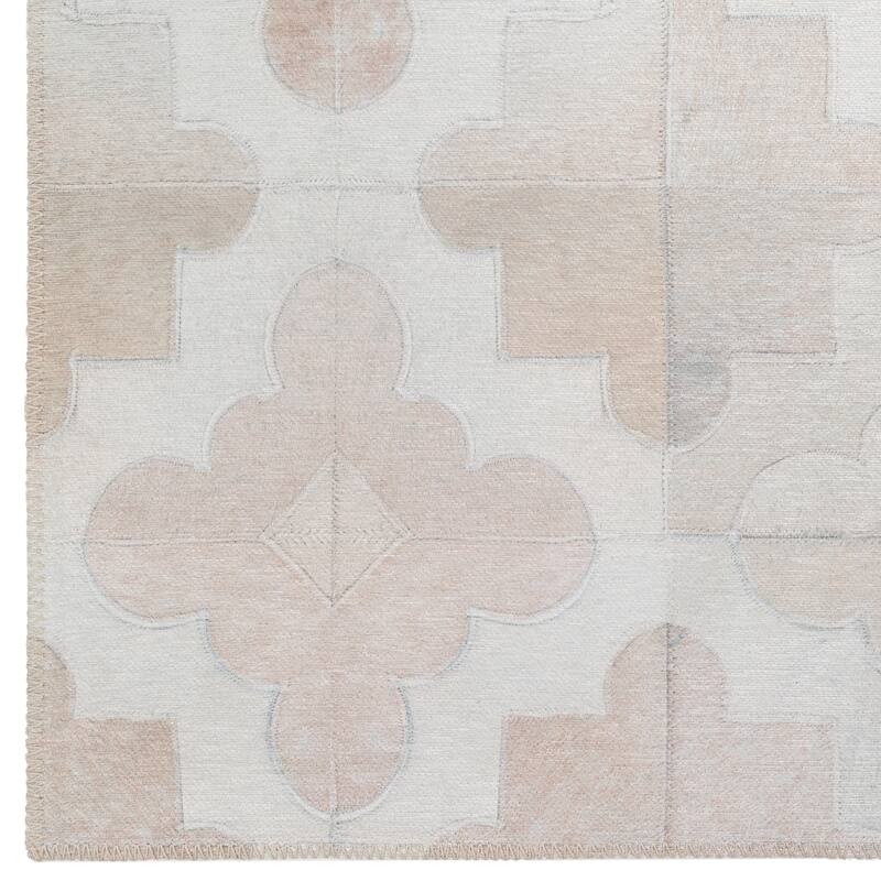 Indoor/ Outdoor Laredo Moroccan Faux Hide Patchwork Washable Area Rug