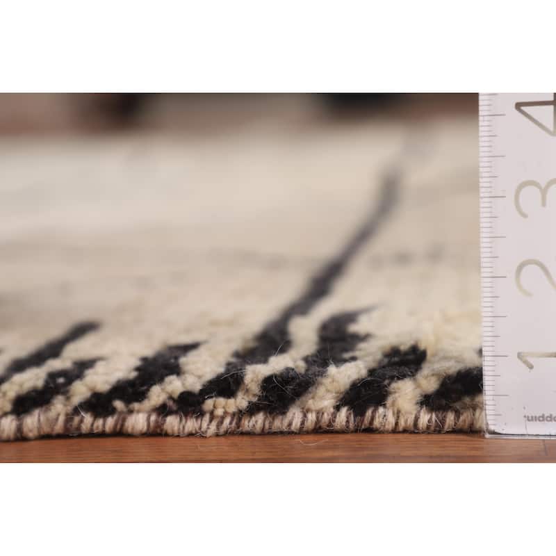 Trellis Moroccan Style Area Rug Hand-Knotted Wool Carpet - 7'10" x 10'3"