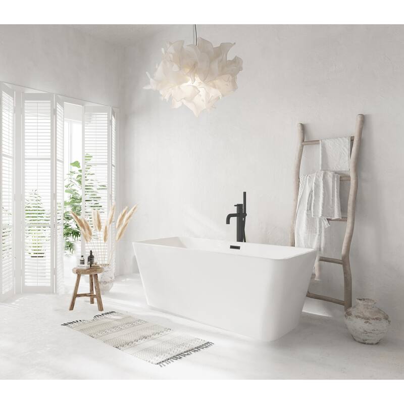 Thaddeus Bathtub in Glossy White