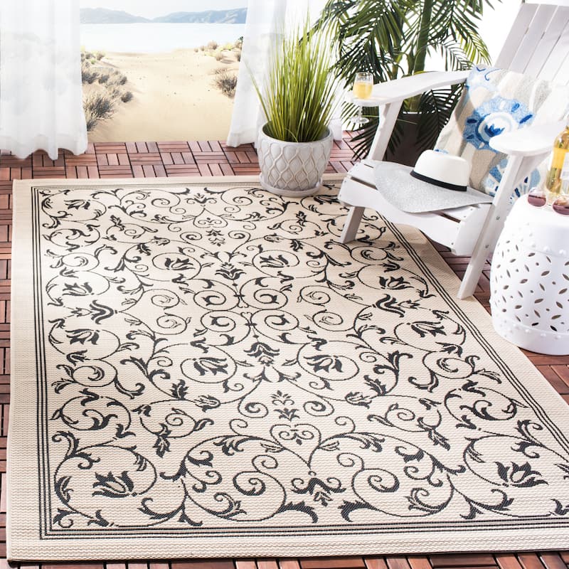 SAFAVIEH Courtyard Clarine Indoor/ Outdoor Waterproof Patio Backyard Rug - 5'3" x 7'7" - Sand/Black