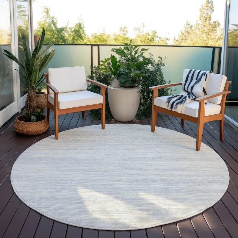 Machine Washable Indoor/ Outdoor Casual Ombre Chantille Rug - Silver - 8' x 8'