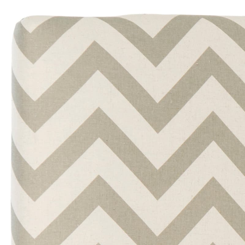 SAFAVIEH Latoria Black/ White Upholstered Chevron Headboard (Queen)