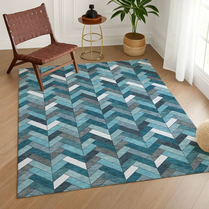 Machine Washable Indoor/ Outdoor Modern Chevron Chantille Rug