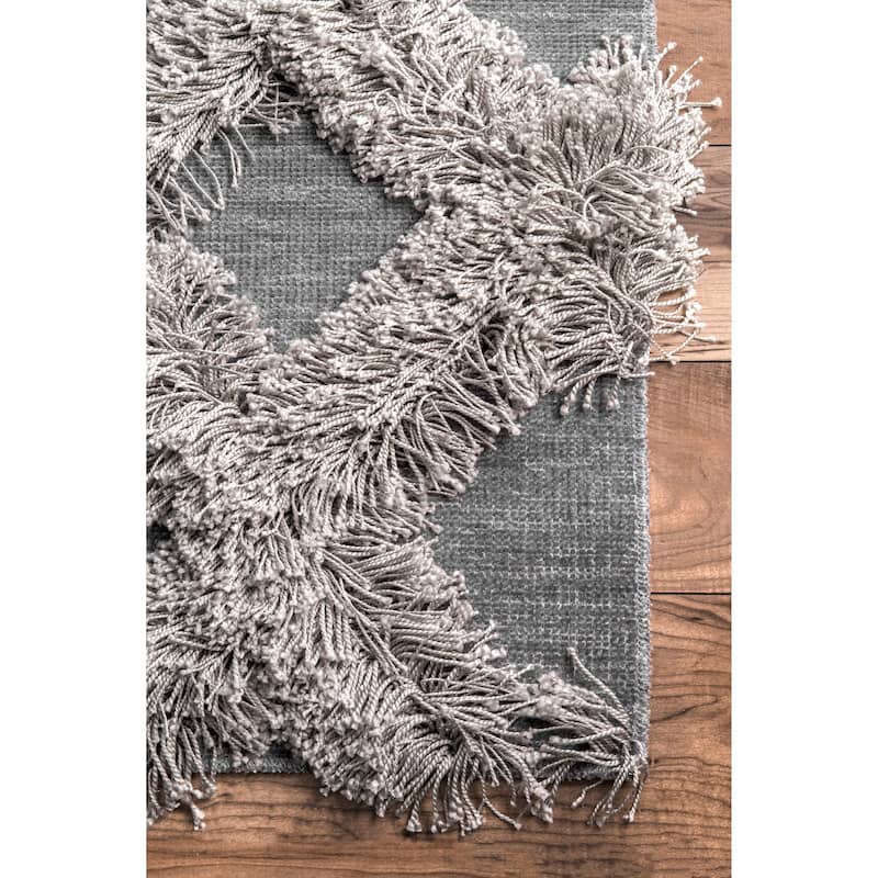 Nuloom Francene Diamond Trellis Shag Area Rug
