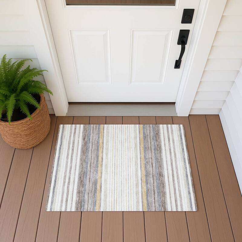 Machine Washable Indoor/ Outdoor Modern Stripes Chantille Rug - Ivory - 1'8" x 2'6"