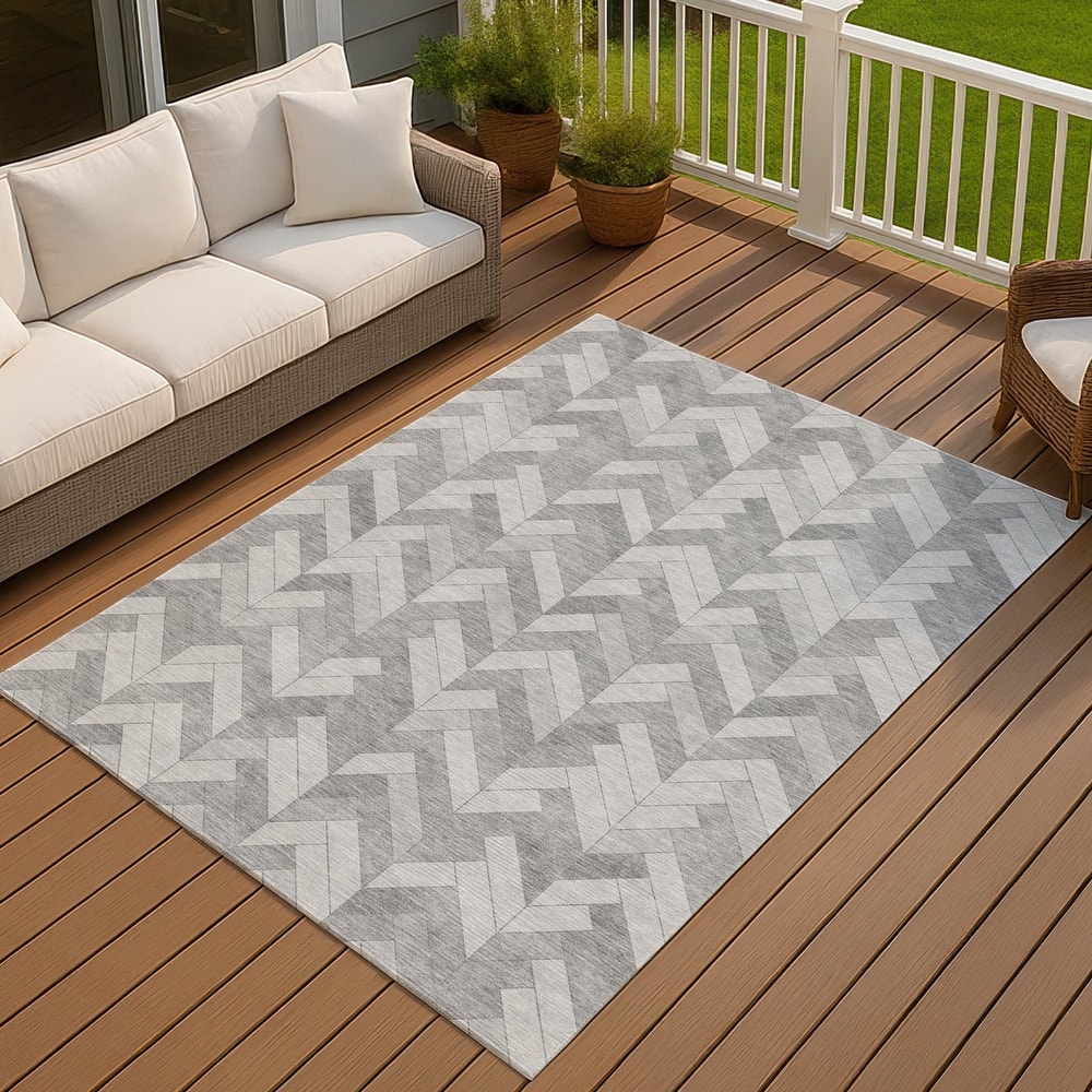 Machine Washable Indoor/ Outdoor Modern Chevron Chantille Rug