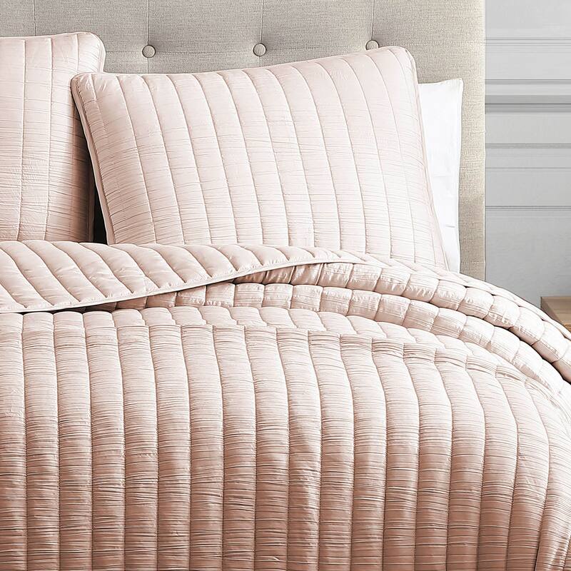 Riverbrook Home Moonstone 3 Piece Quilt Set