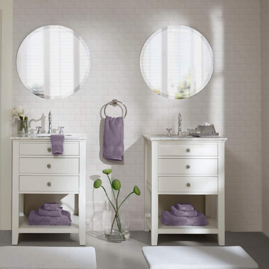 One hundred percent Cotton 8 Piece Antimicrobial Towel Set