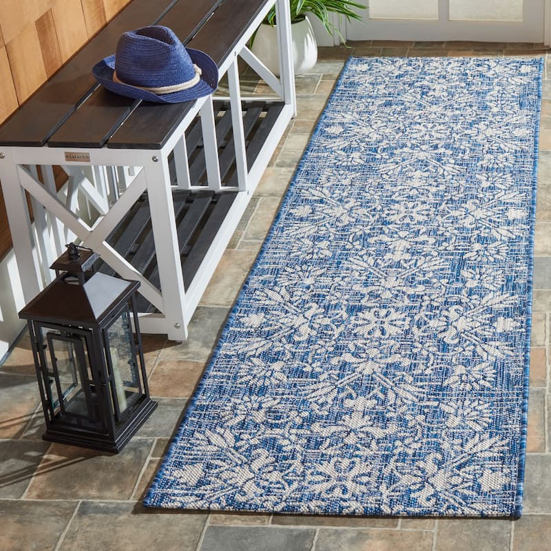 SAFAVIEH Courtyard Rilka Indoor/ Outdoor Waterproof Patio Backyard Rug