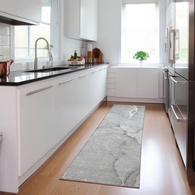 Machine Washable Indoor/ Outdoor Abstract Chantille Rug - Gray - 2'3" x 7'6"