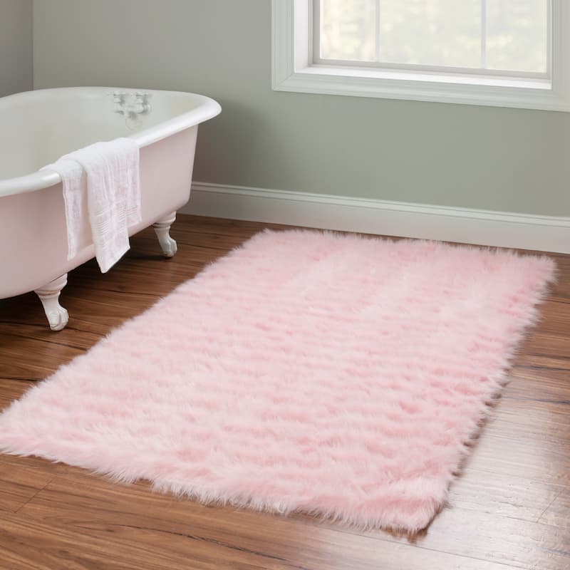Linon Faux Sheepskin Shag Rug