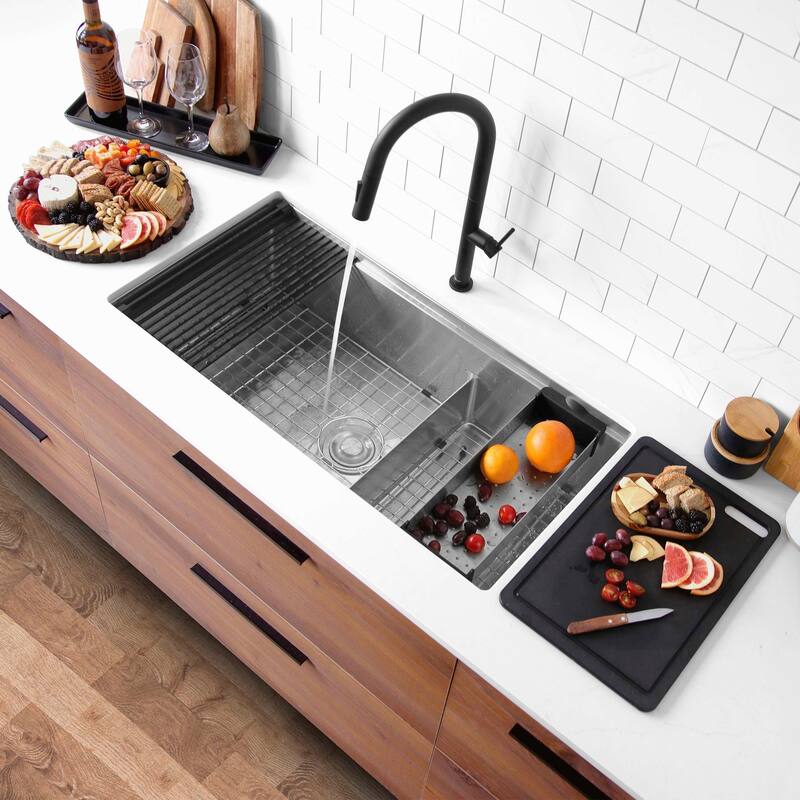Stylish Versa36 Undermount 36" Double-Bowl Workstation Kitchen Sink - 36"x19"x10" - Silver & Black Acc