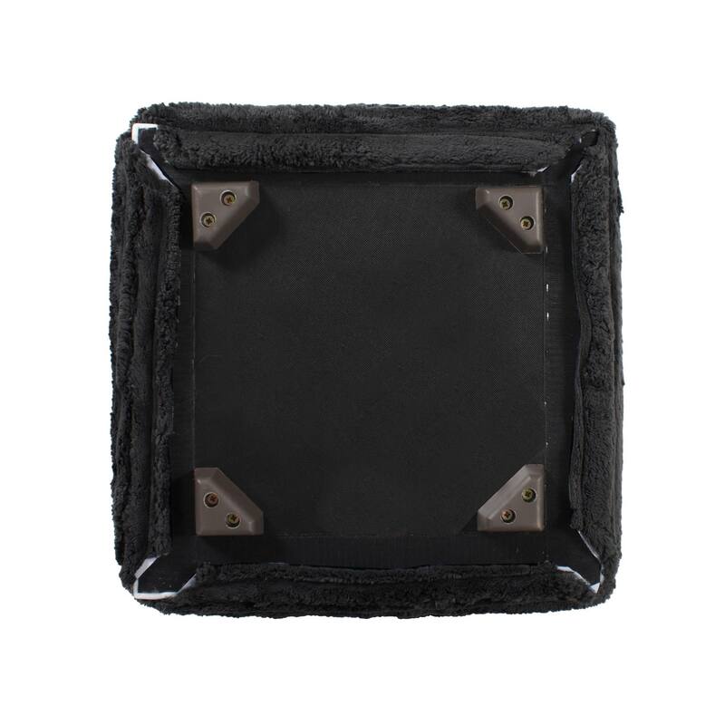 Universal Cube Shar Pei White