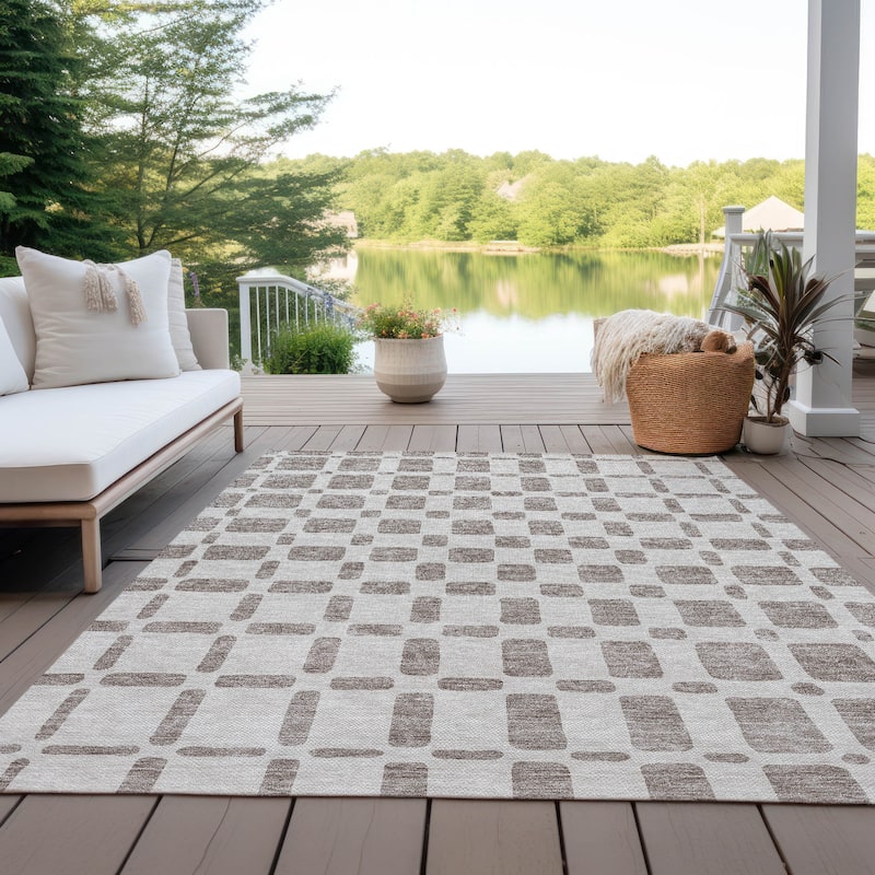 Machine Washable Indoor/ Outdoor Chantille Geo Contemporary Rug - Taupe - 3' x 5'
