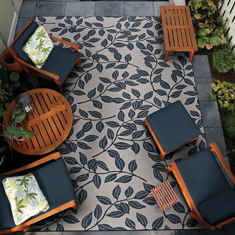 Dream Decor Rugs Gelato Flourishing Vine Indoor Outdoor Area Rug