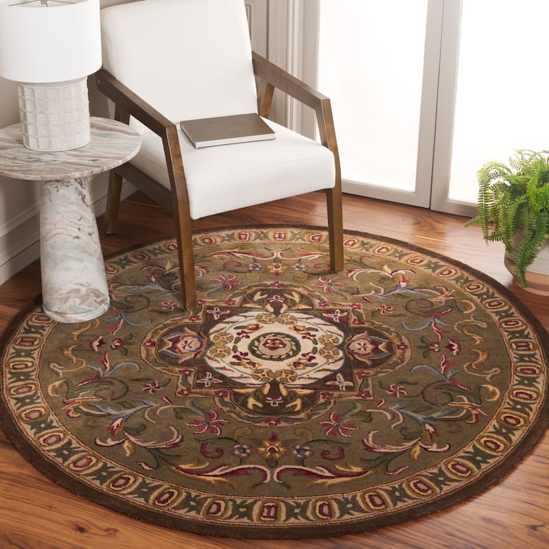 SAFAVIEH Handmade Classic Nidhi Traditional Oriental Wool Rug - 6' Round - Beige/Olive