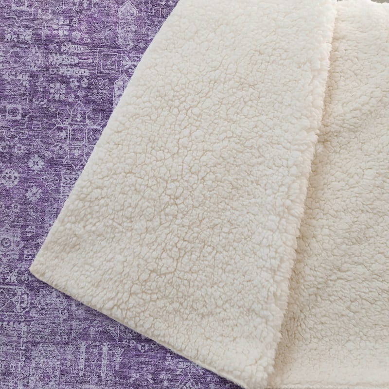 Premium Machine Washable Persian Panel Sherpa Throw Blanket