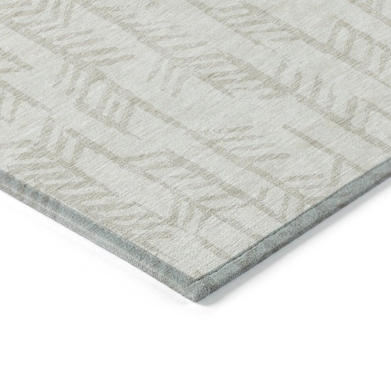 Machine Washable Indoor/ Outdoor Chantille Modern Arrows Rug