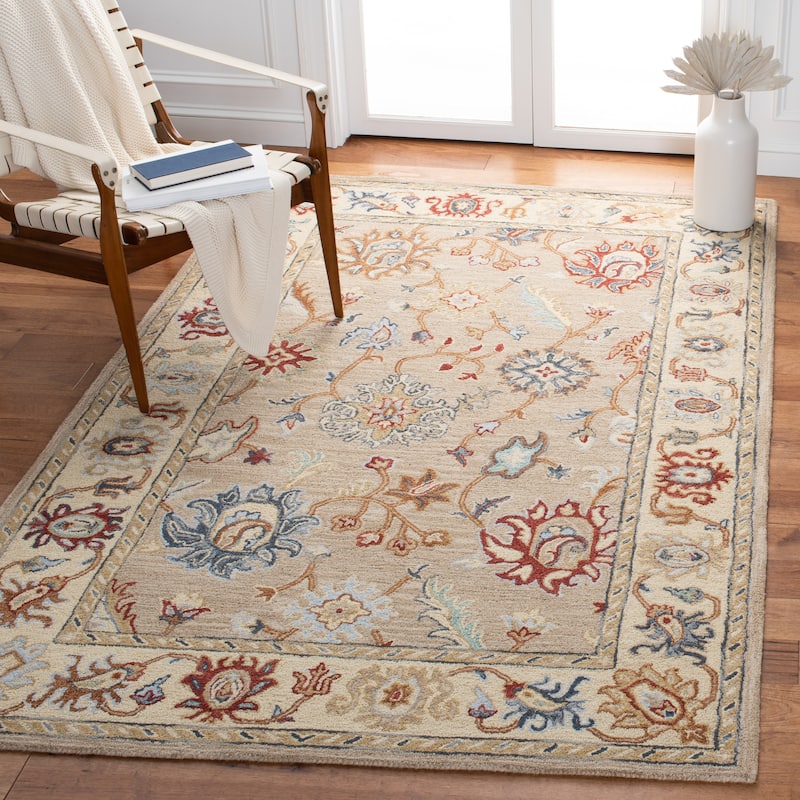 SAFAVIEH, Handmade Heritage Floral Arabesque Wool Rug