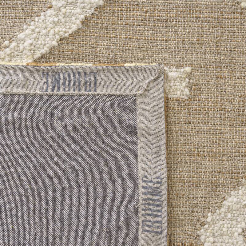 Sevita Natural/Ivory Farmhouse Area Rug