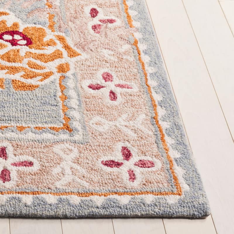 SAFAVIEH Handmade Jardin Pamina Floral Wool Rug