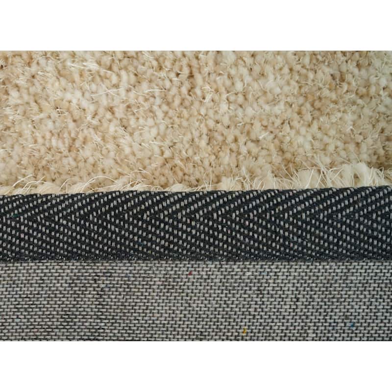 Lisbon Collection Hand Woven Mixed Color Thick Area Rug
