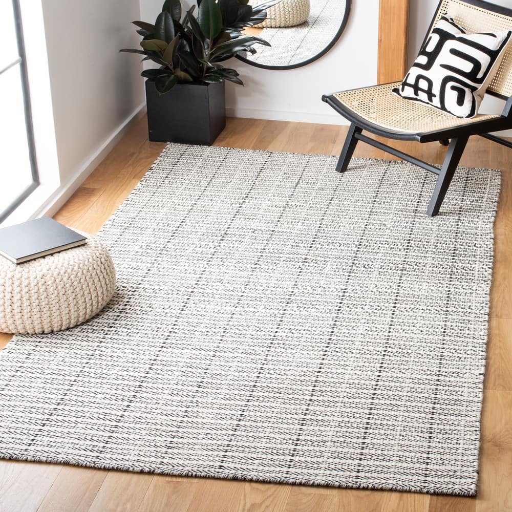 SAFAVIEH Handmade Vermont Danelle Wool Rug