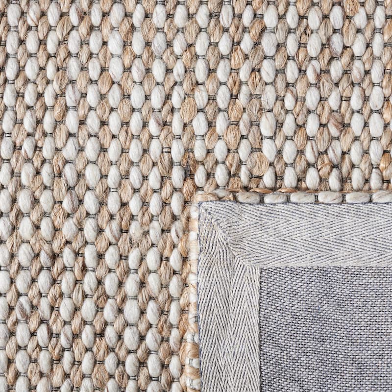 SAFAVIEH Handmade Natural Fiber Yareli Jute & Wool Rug..
