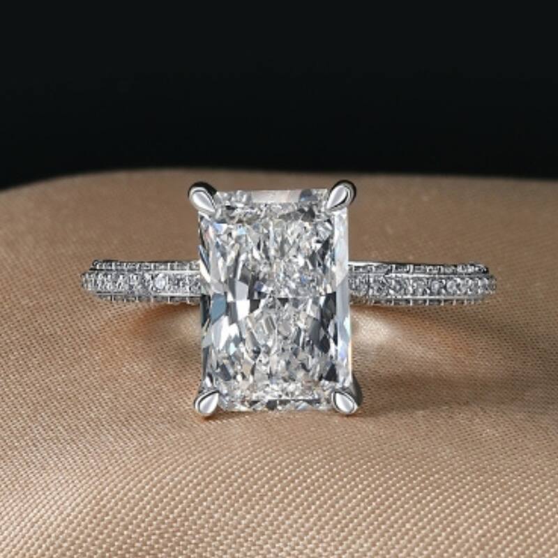 Bliss Diamond Certified 3.44Ct Cassidy Radiant Cut Diamond Engagement Ring Gold Lab Grown