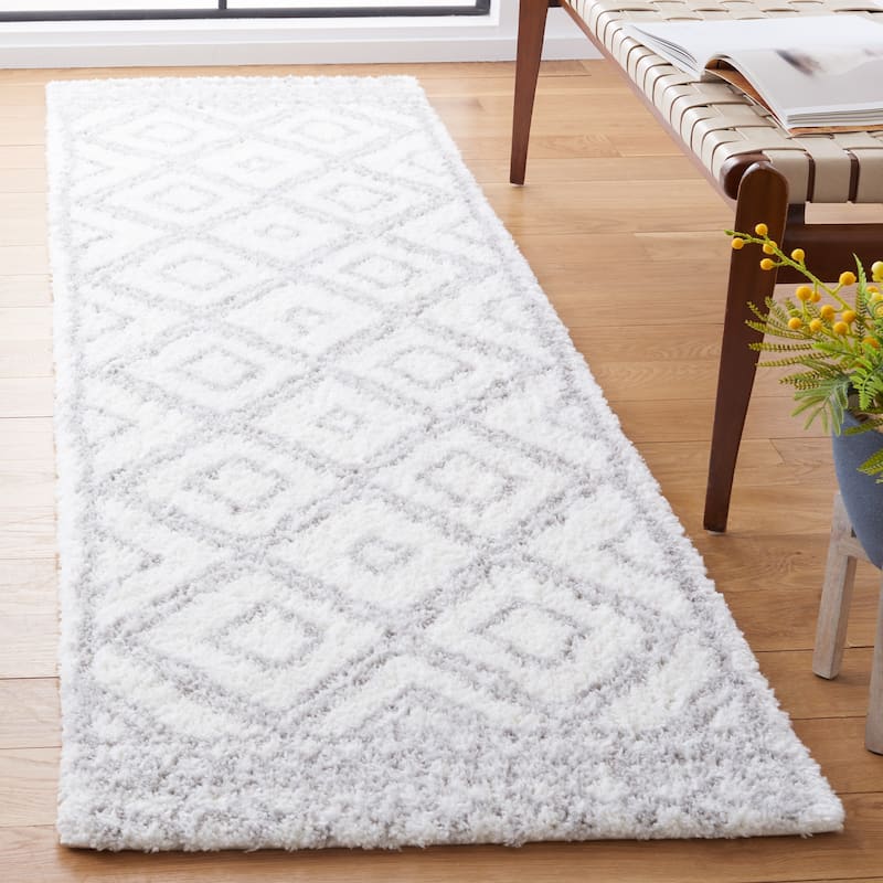 SAFAVIEH Berber Shag Anna Rug