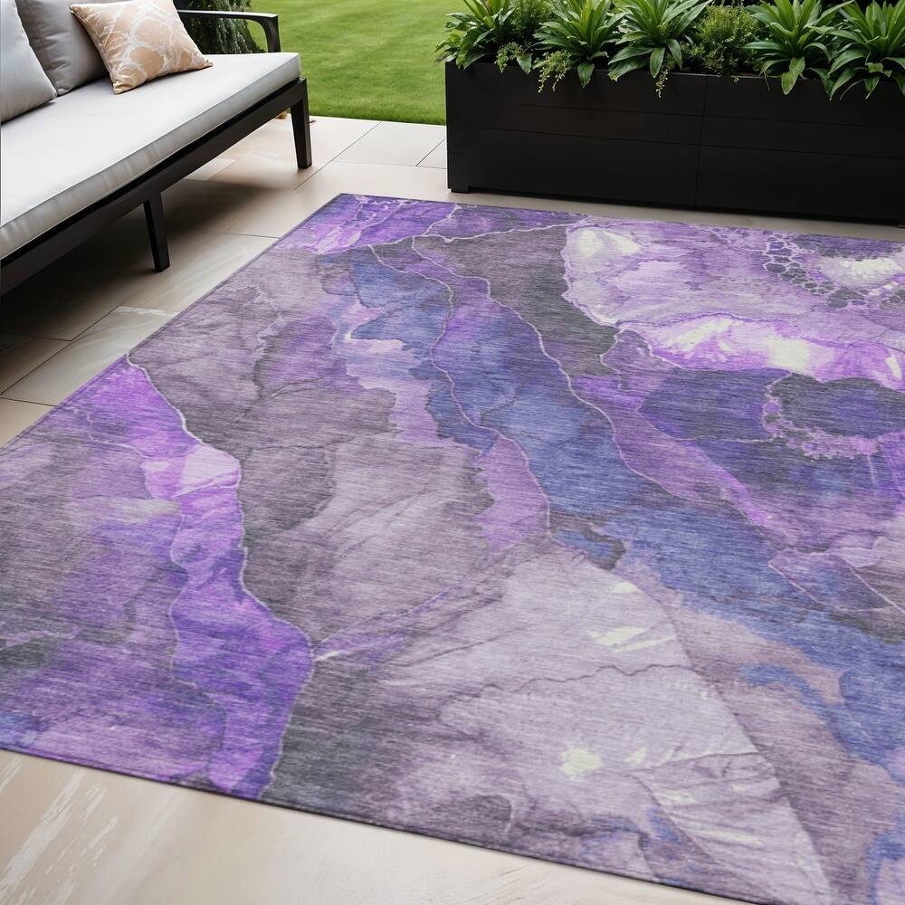 HomeRoots Floral Transitional Rectangle Outdoor Rug